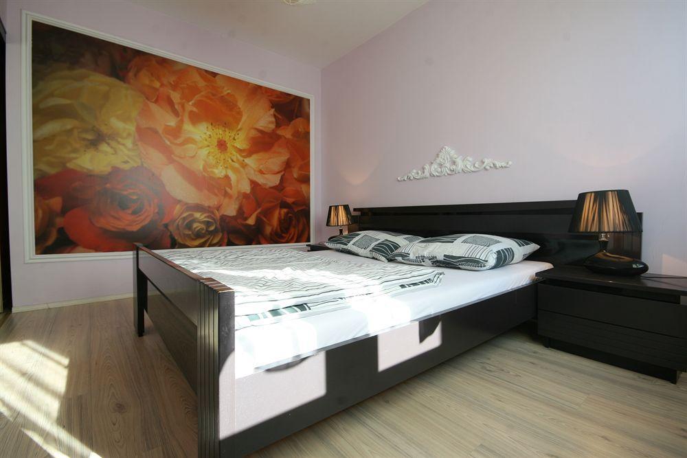 Lucka Residence Warsawa Bagian luar foto